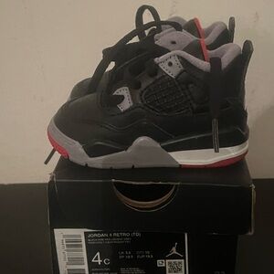 Jordan Retro 4 size 4 toddler